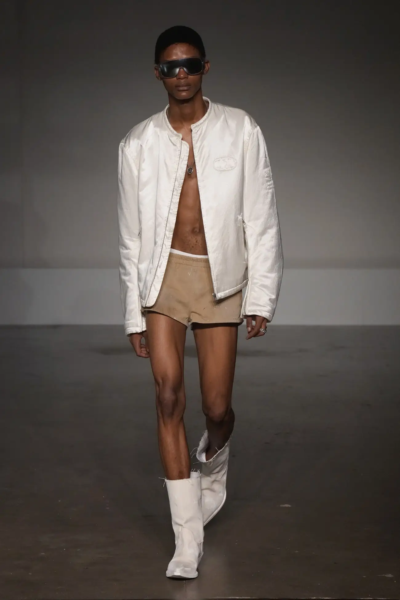 MM6 Maison Margiela Printemps 2025 : un retour à l'authenticité