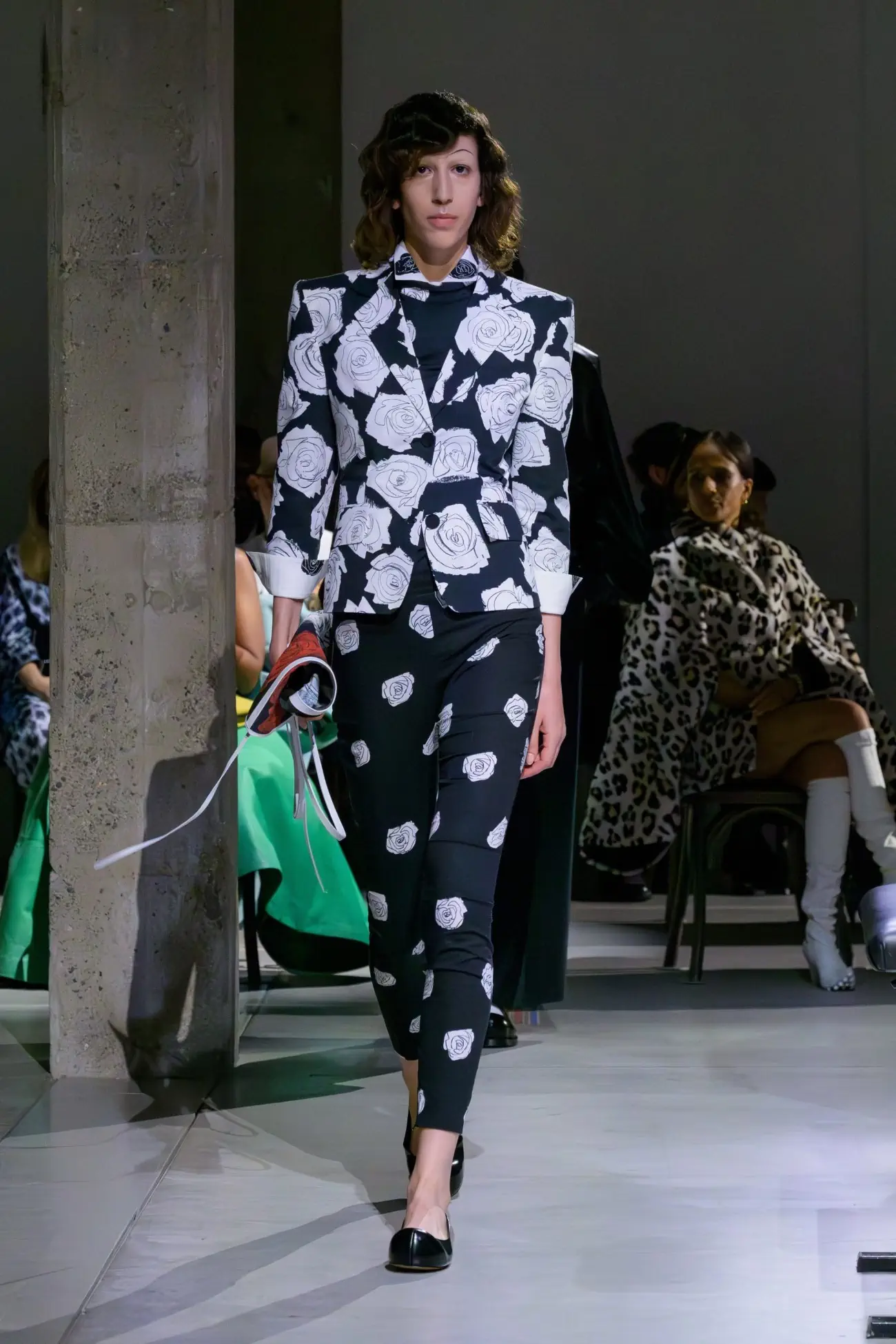 Collection Marni Printemps 2025 : la recherche d'une beauté essentielle
