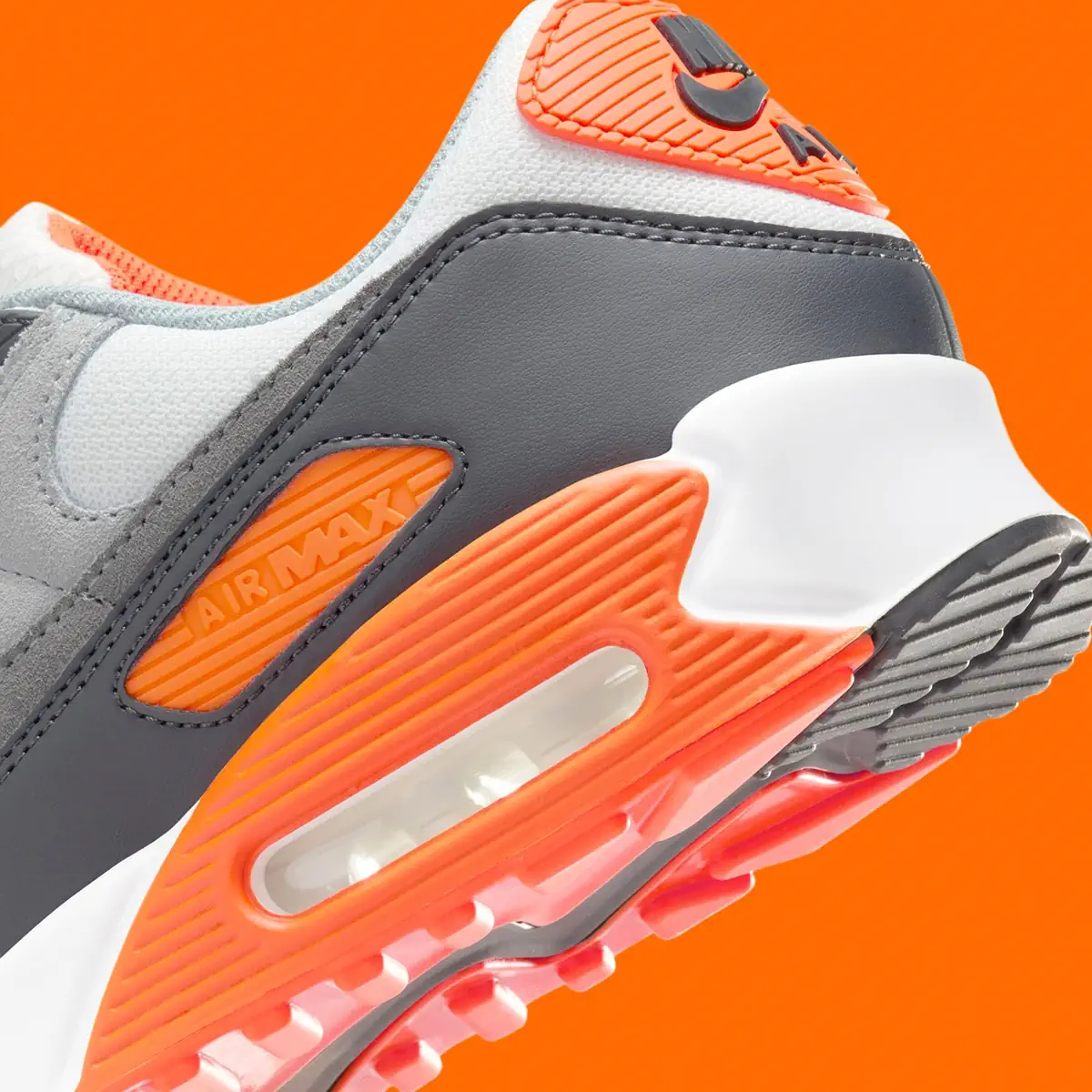 La Nike Air Max 90 devient minimaliste pour Halloween