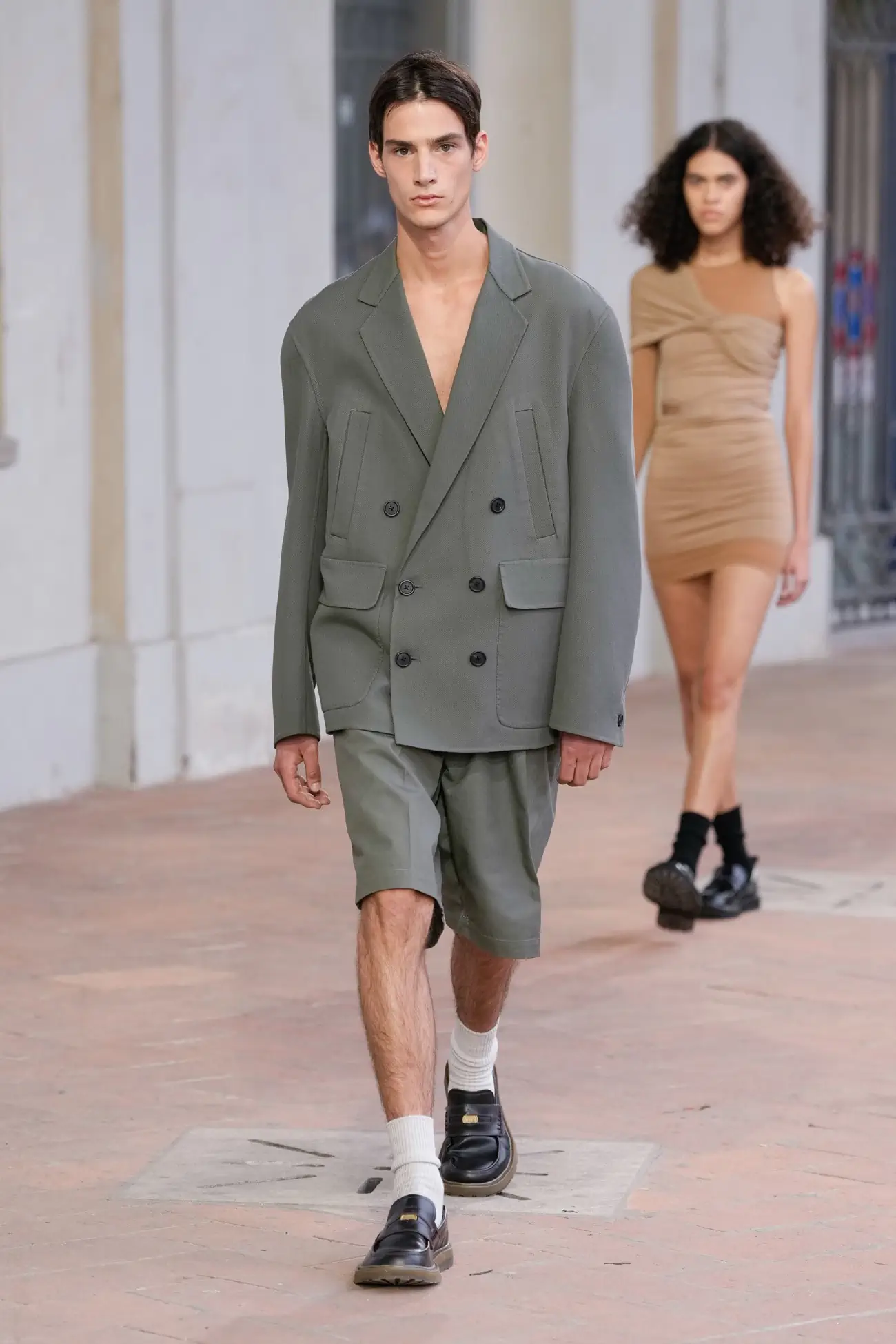 La collection Onitsuka Tiger Printemps 2025 revisite un territoire familier