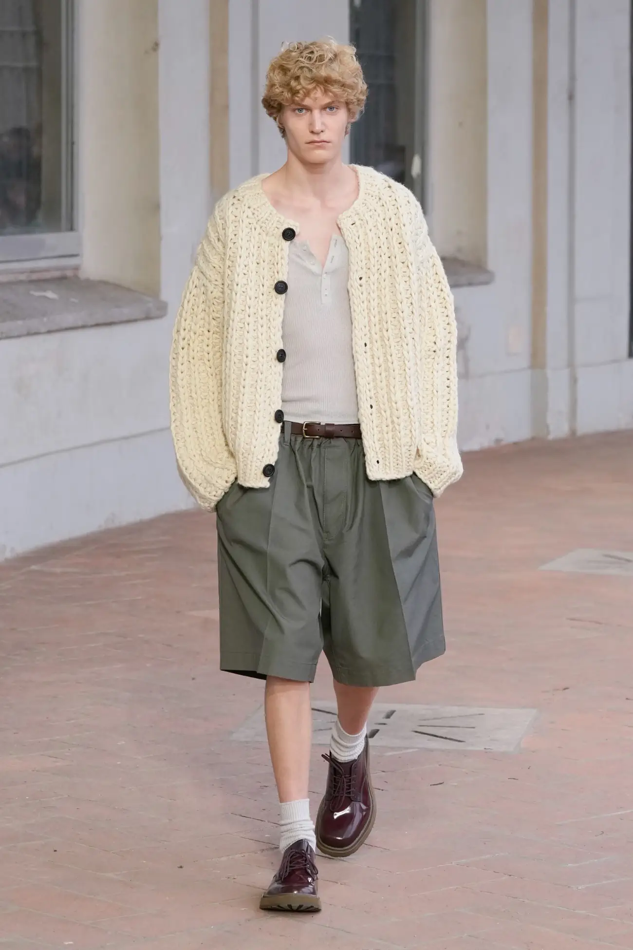 La collection Onitsuka Tiger Printemps 2025 revisite un territoire familier