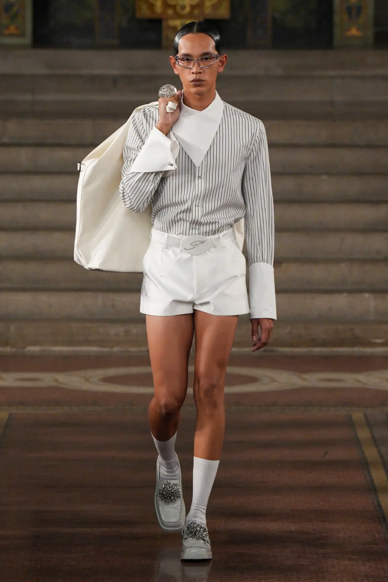 Palomo Spain Printemps 2025 : une célébration céleste de la mode masculine