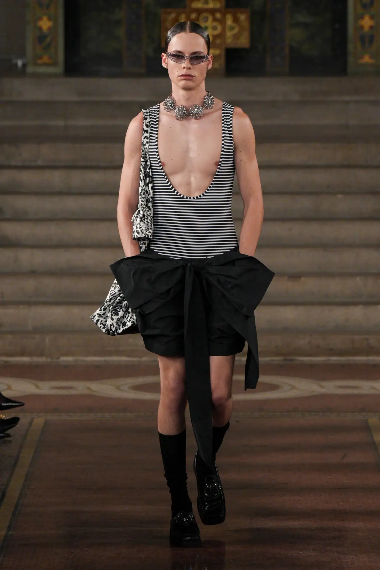 Palomo Spain Printemps 2025 : une célébration céleste de la mode masculine