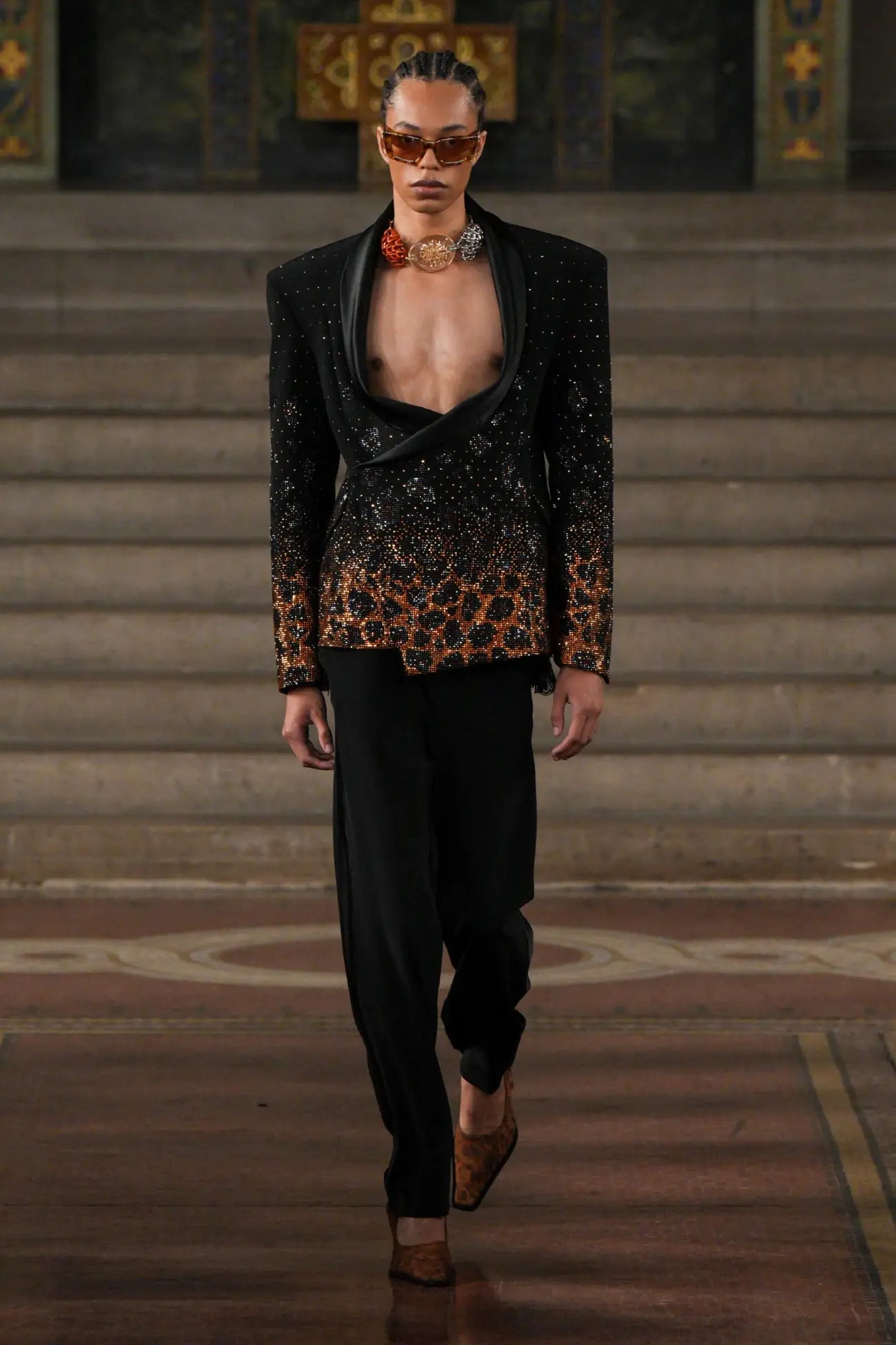 Palomo Spain Printemps 2025 : une célébration céleste de la mode masculine