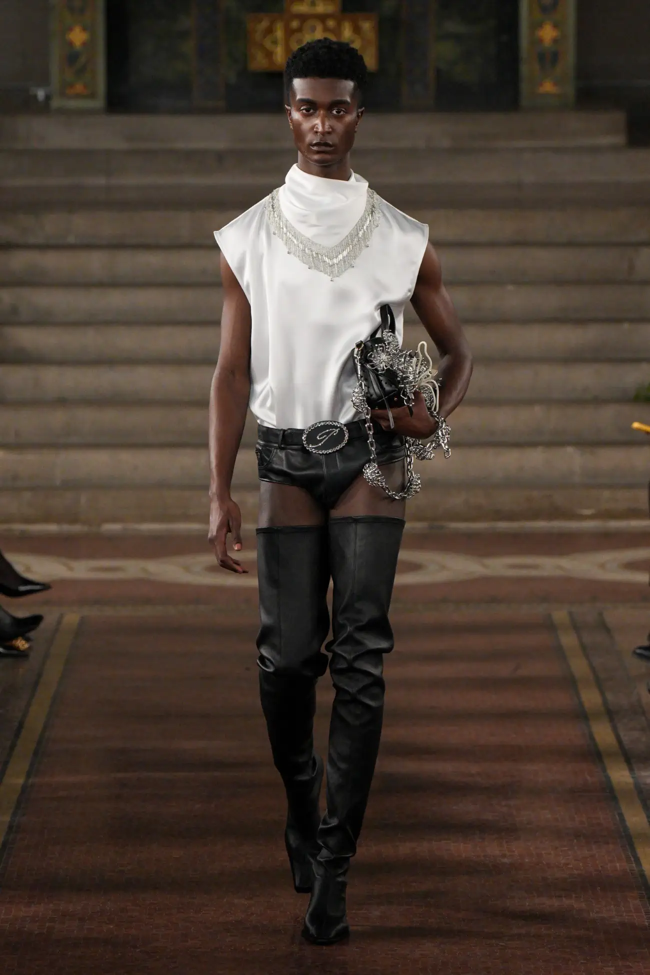 Palomo Spain Printemps 2025 : une célébration céleste de la mode masculine