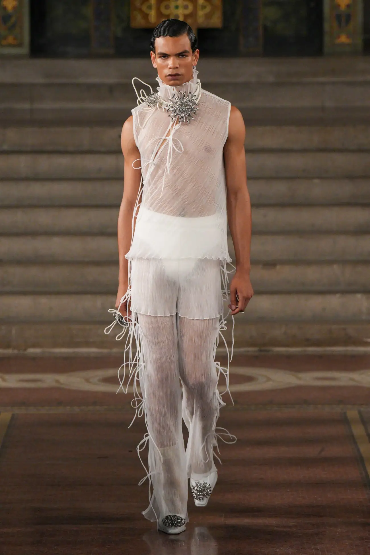 Palomo Spain Printemps 2025 : une célébration céleste de la mode masculine