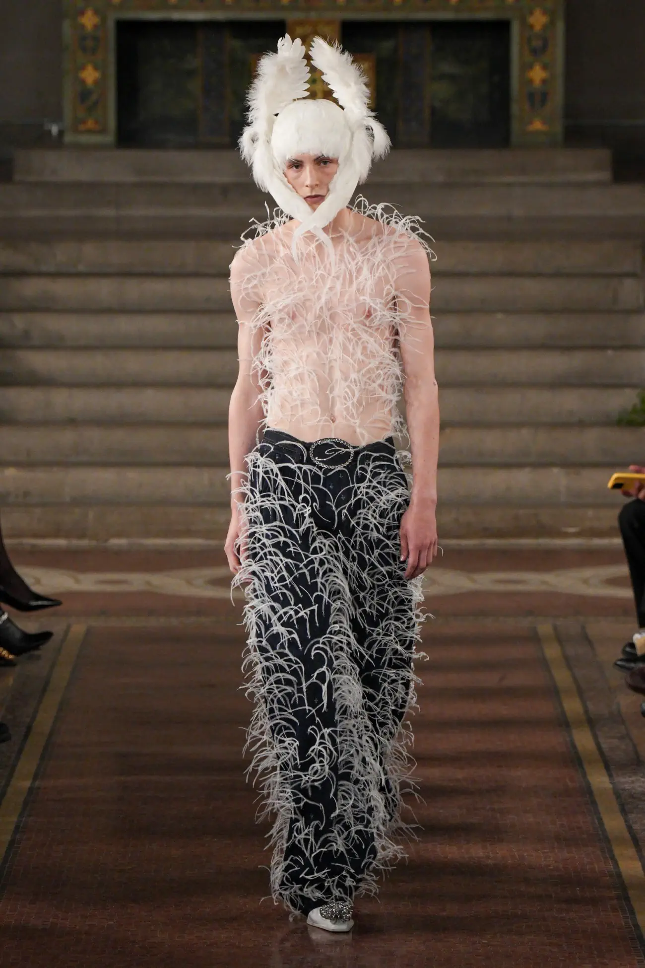 Palomo Spain Printemps 2025 : une célébration céleste de la mode masculine