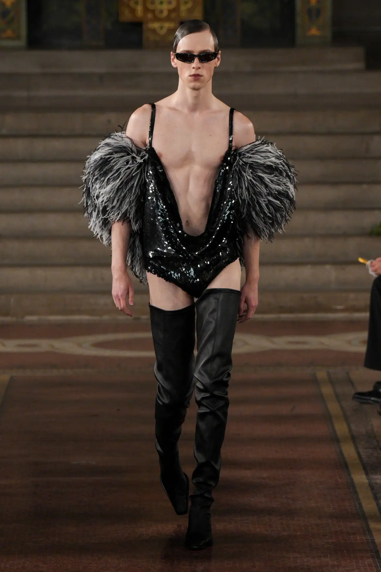 Palomo Spain Printemps 2025 : une célébration céleste de la mode masculine