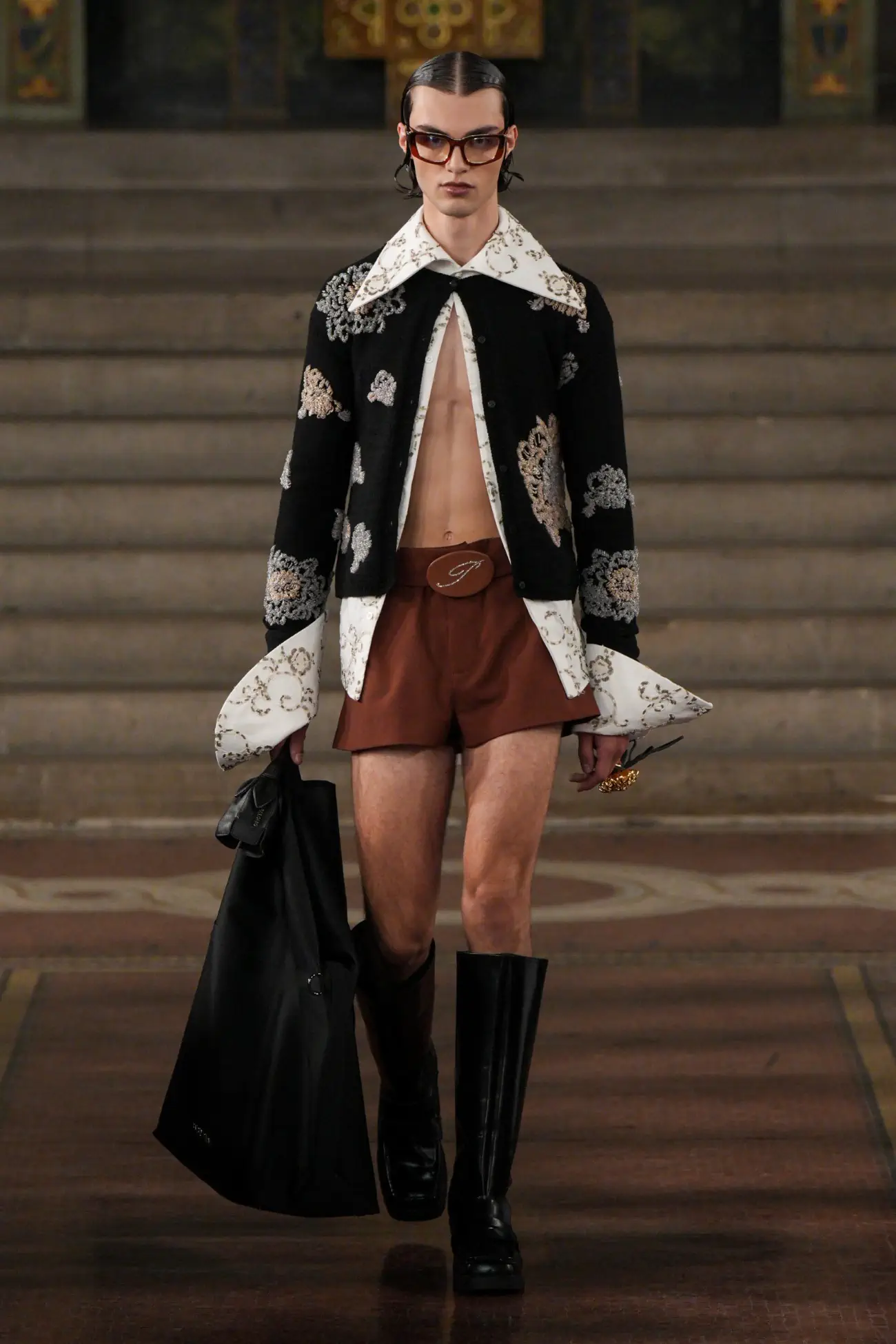 Palomo Spain Printemps 2025 : une célébration céleste de la mode masculine