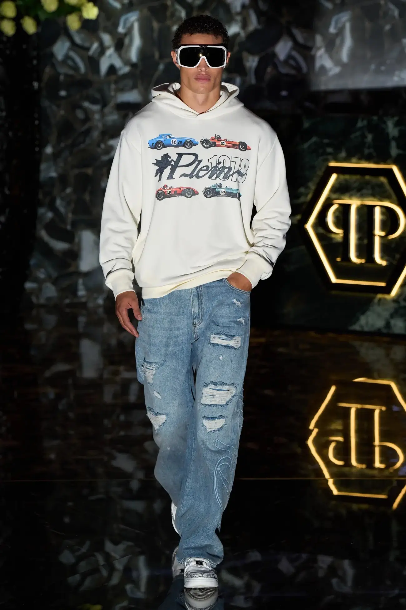 Collection PHILIPP PLEIN Printemps 2025 : une évolution étincelante du maximalisme
