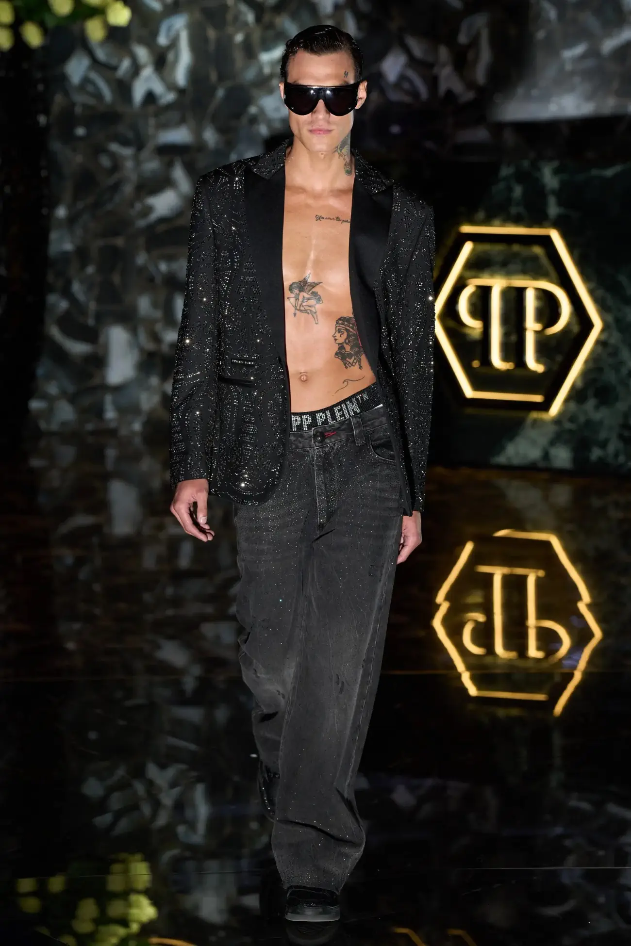 Collection PHILIPP PLEIN Printemps 2025 : une évolution étincelante du maximalisme
