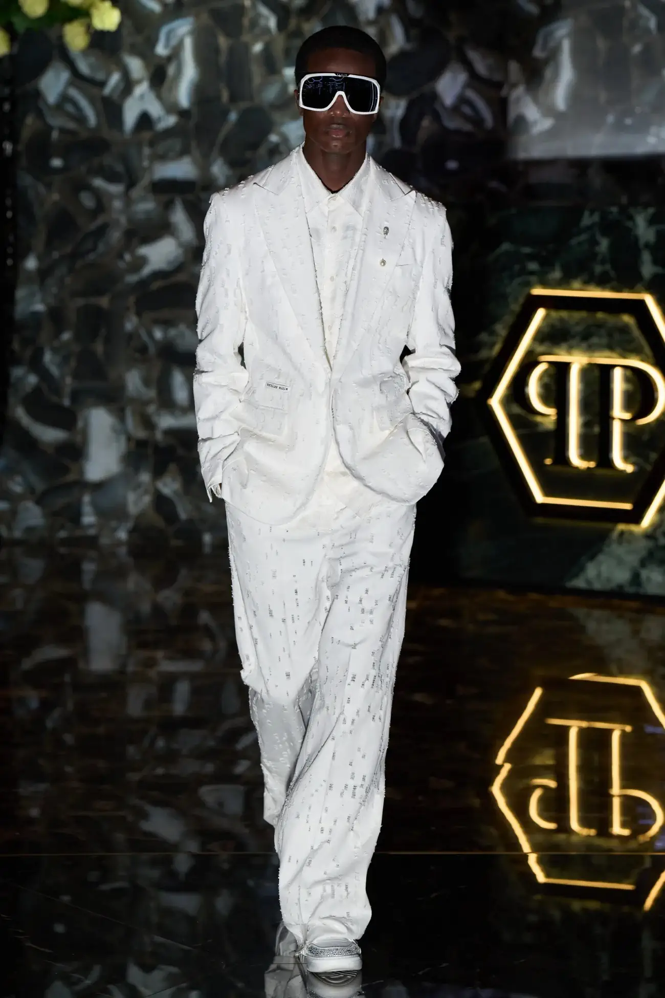 Collection PHILIPP PLEIN Printemps 2025 : une évolution étincelante du maximalisme