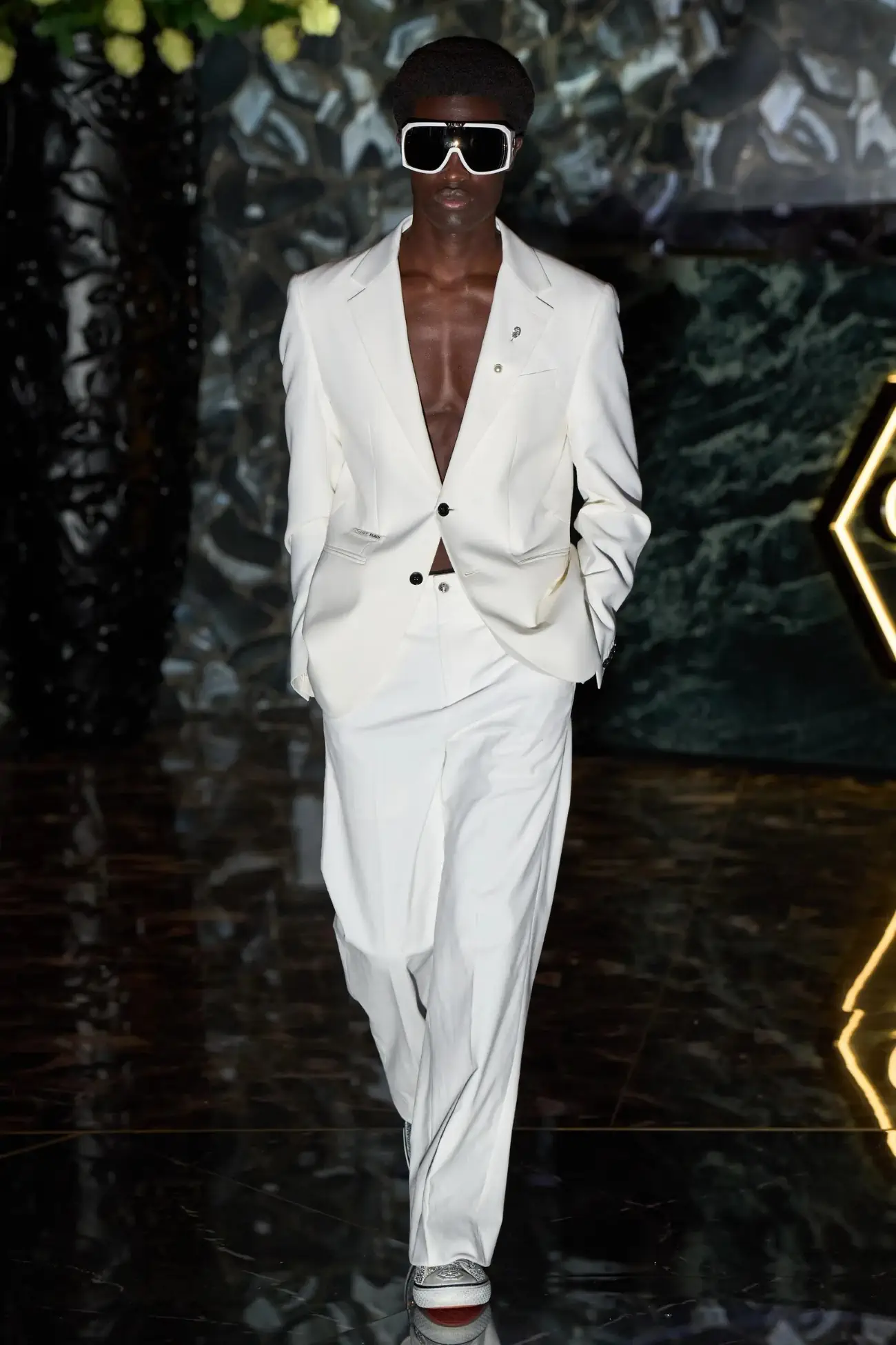 Collection PHILIPP PLEIN Printemps 2025 : une évolution étincelante du maximalisme