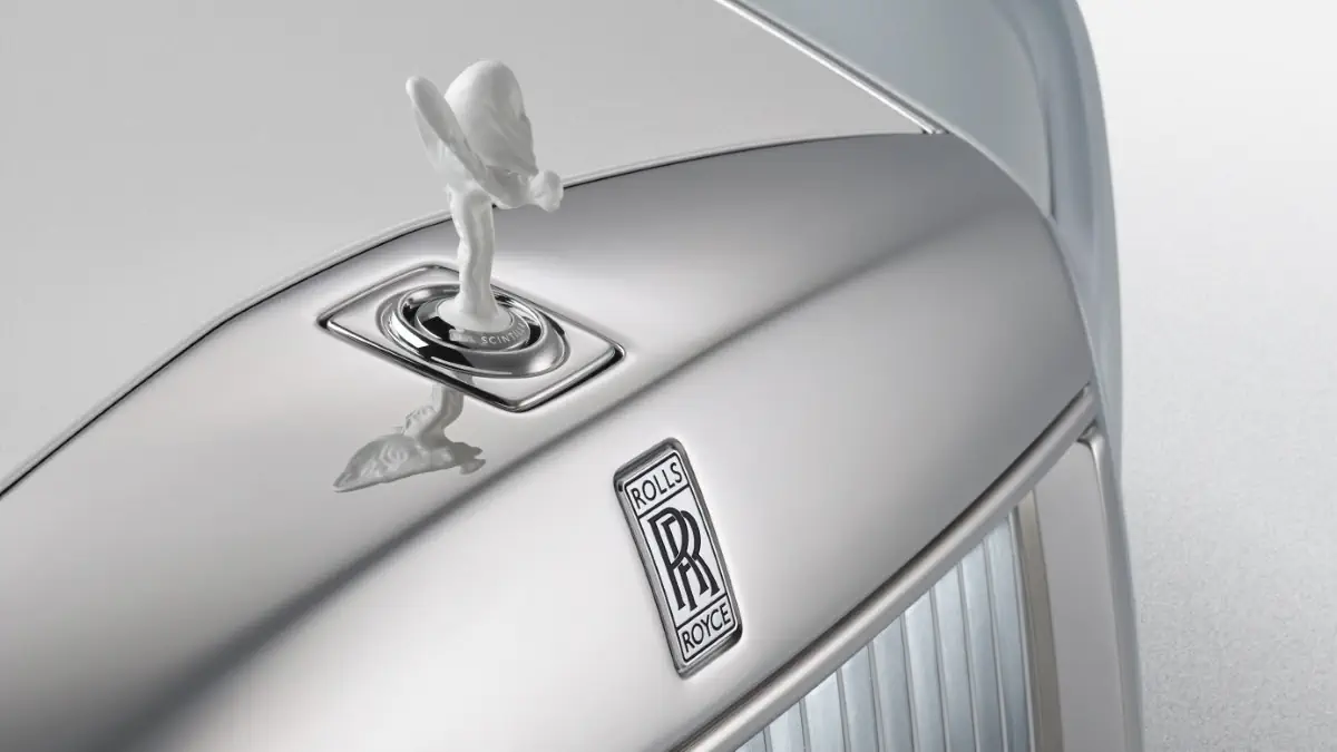 Rolls-Royce Phantom Scintilla : un hommage étincelant à 120 ans d'art automobile