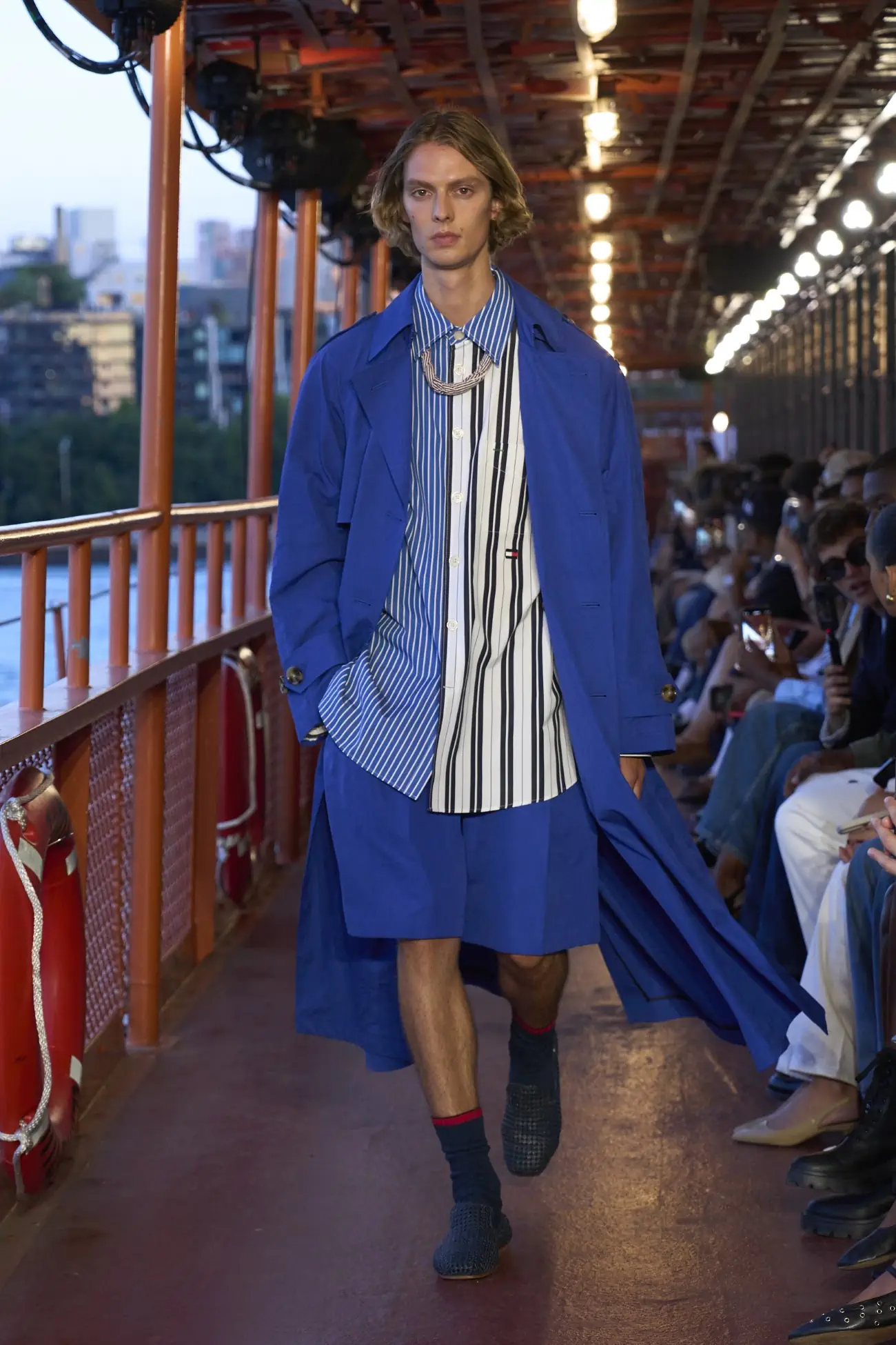 Tommy Hilfiger Printemps 2025 : Une histoire de ferry à Staten Island