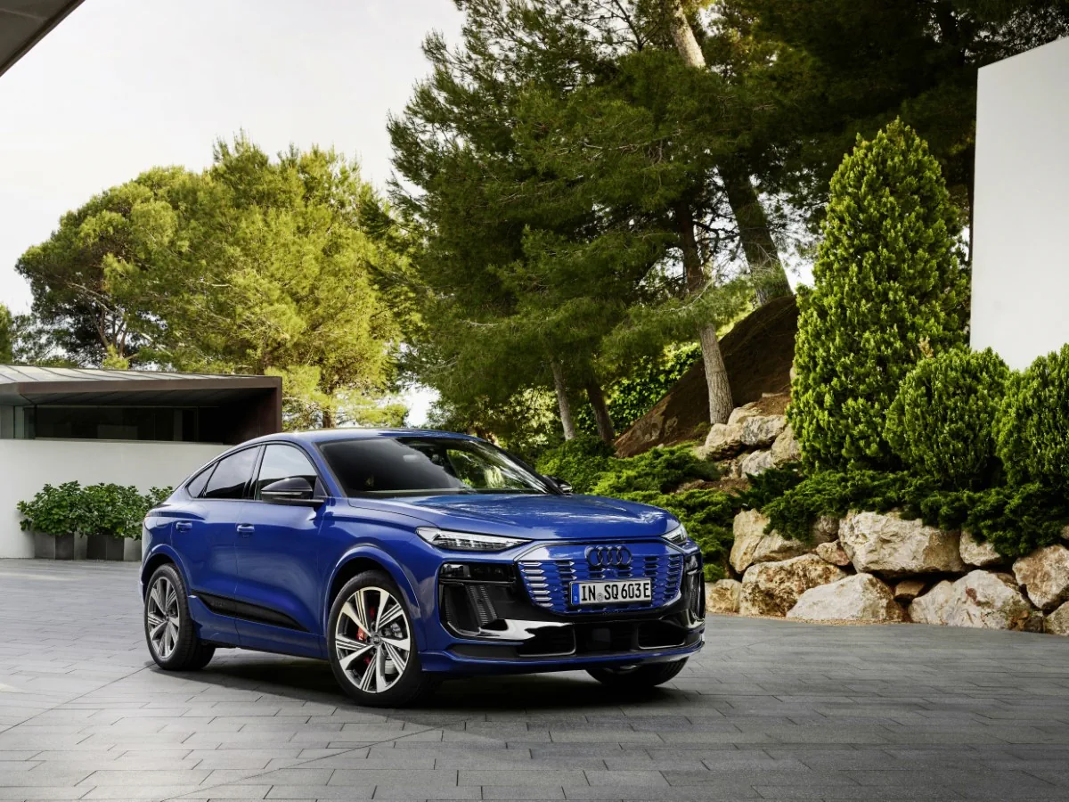 Dévoilée au Mondial de l'Automobile de Paris 2024, la nouvelle Audi Q6 Sportback e-tron allie style dynamique et grande autonomie