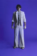 ERL Pre SS25 Collection 1 La collection ERL Pré-Printemps 2025 transforme le glamour hollywoodien en une sombre fantaisie de mode