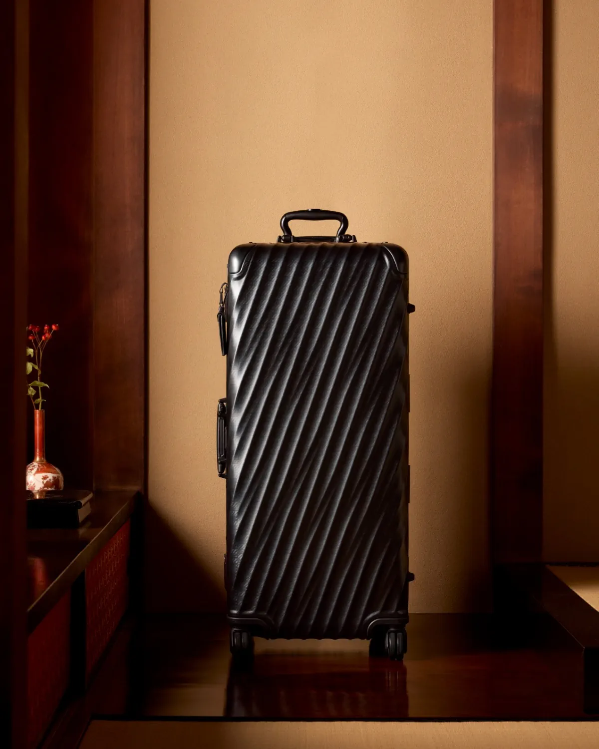 Kith et TUMI s'unissent pour transformer le voyage de luxe