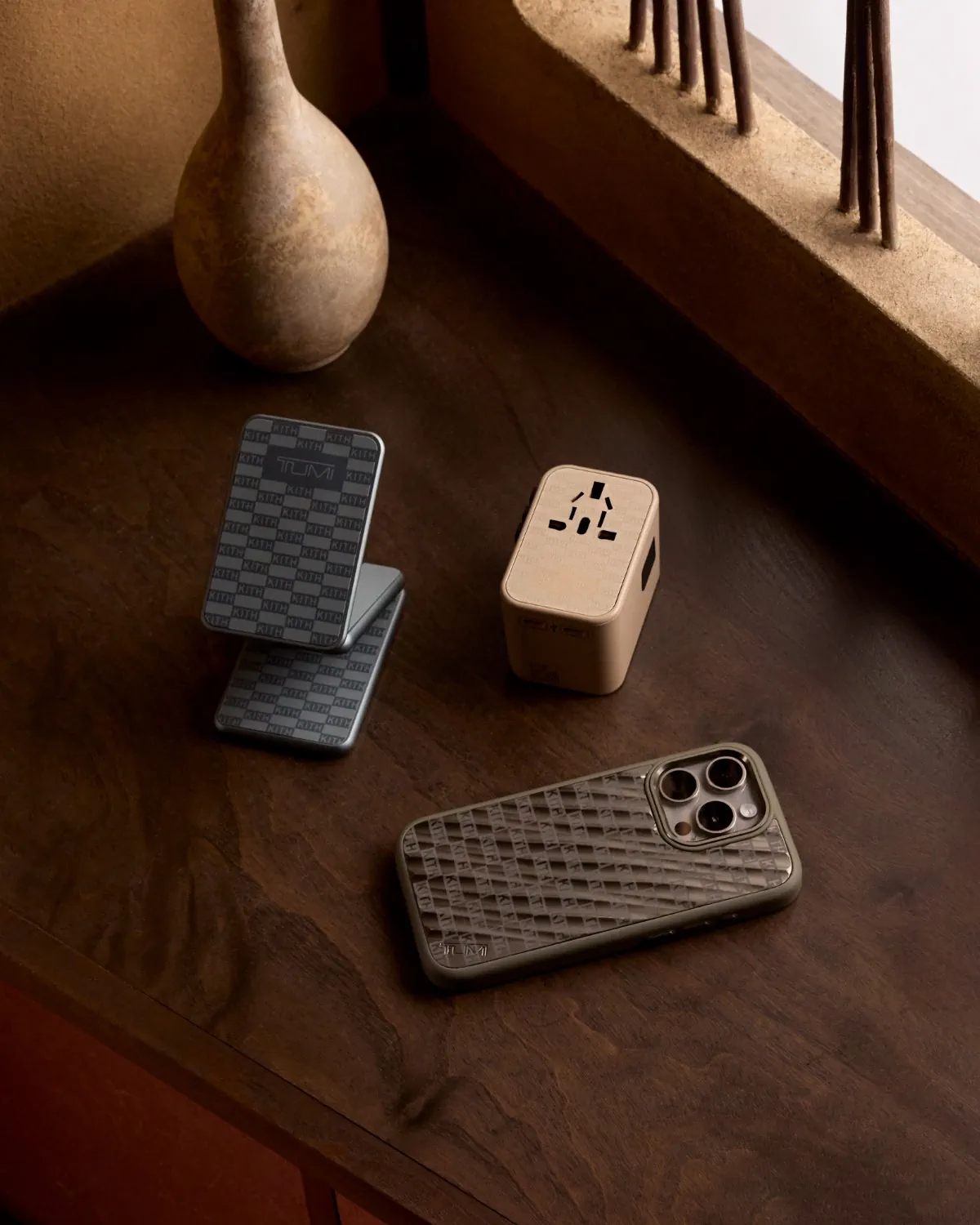 Kith et TUMI s'unissent pour transformer le voyage de luxe