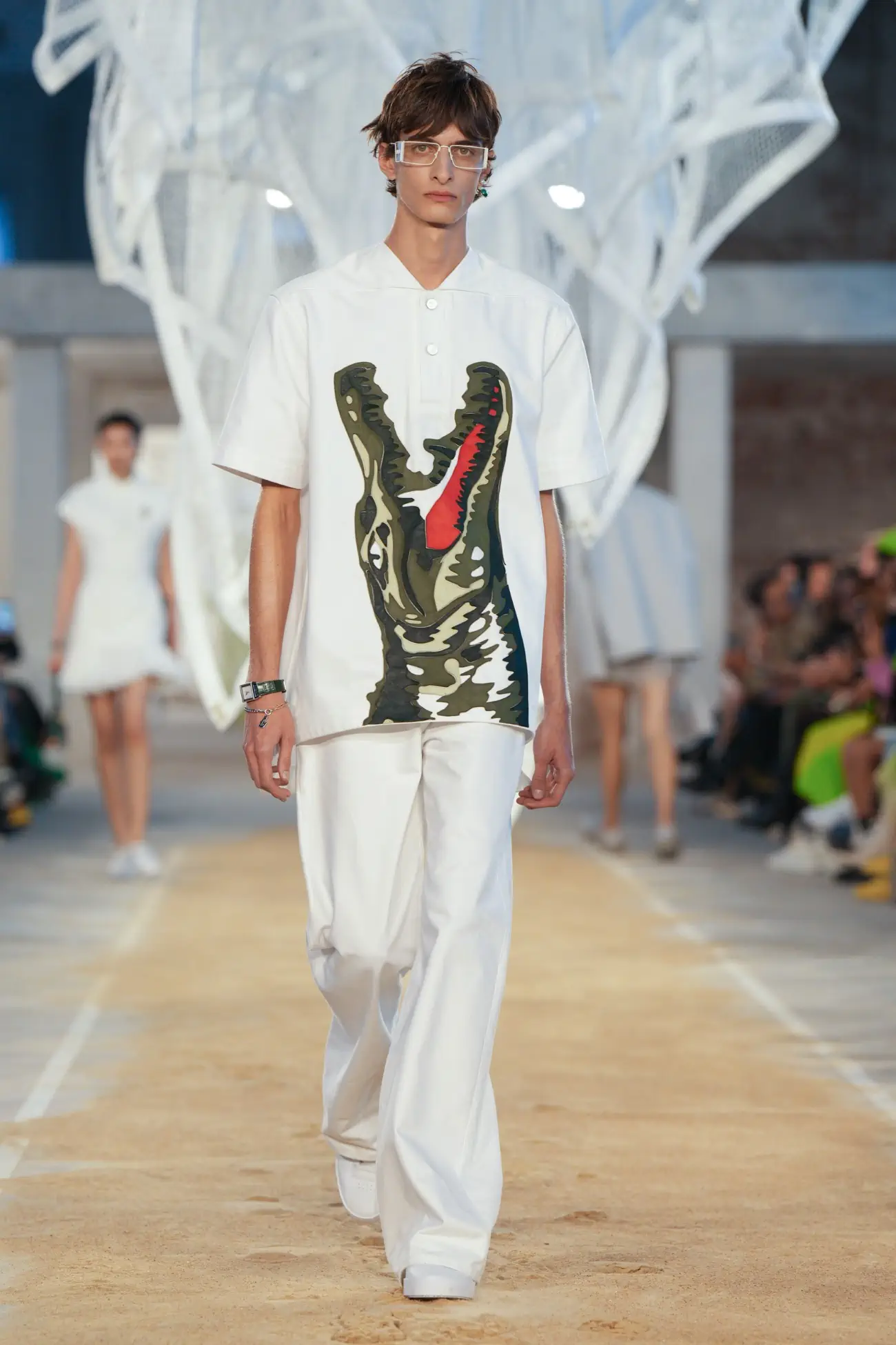 Lacoste propose un style bord de mer pour le Printemps 2025