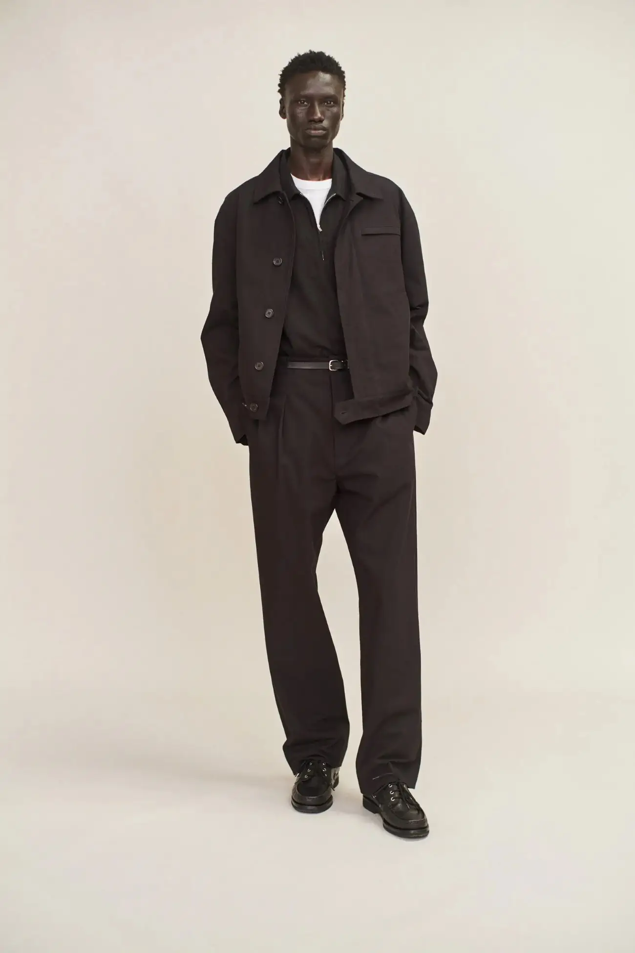 MARGARET HOWELL Printemps 2025 réimagine des pièces classiques avec des mises à jour modernes