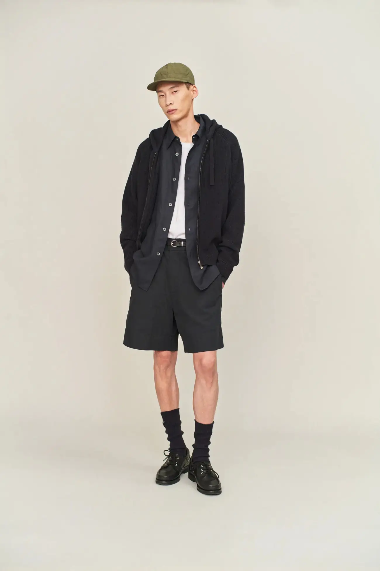 MARGARET HOWELL Printemps 2025 réimagine des pièces classiques avec des mises à jour modernes