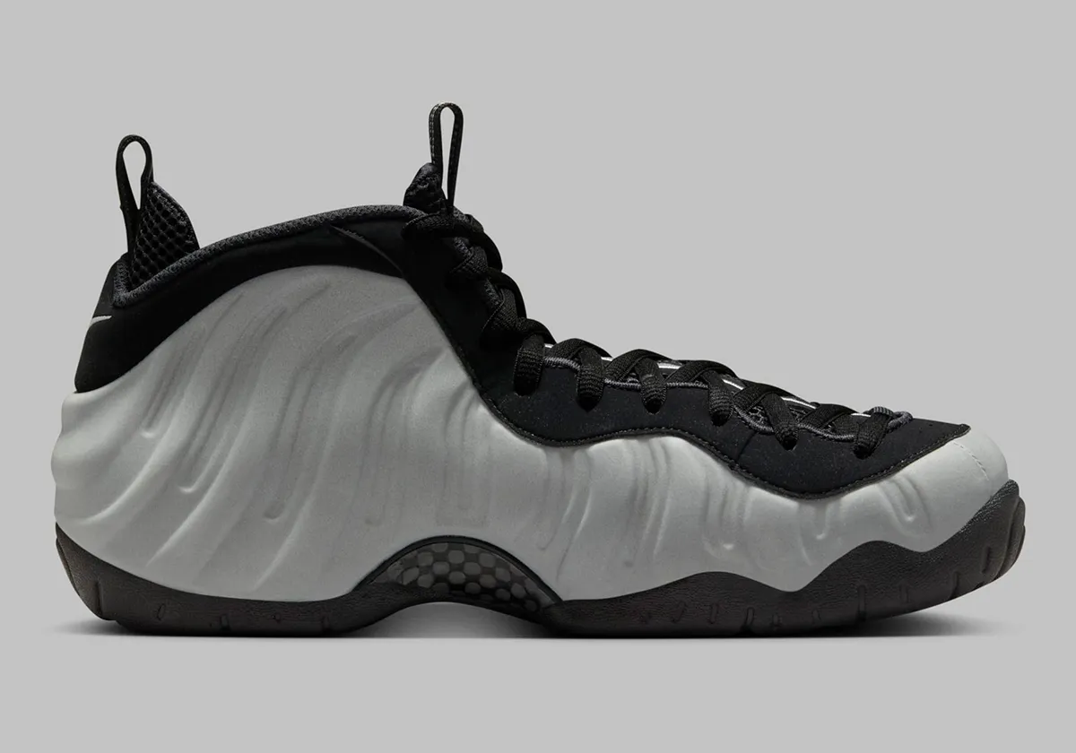 La Nike Air Foamposite Pro Wolf Grey Redonne Vie a Une Silhouette Classique ESSENTIAL HOMME