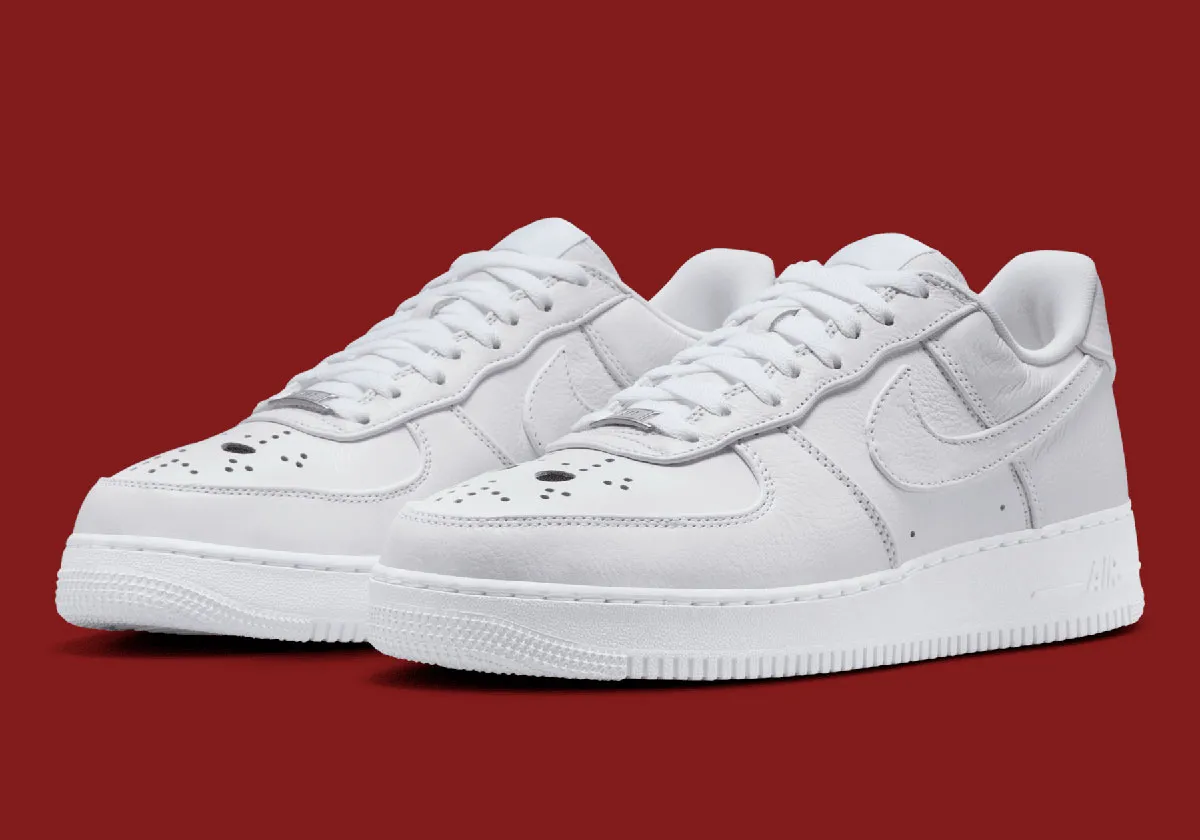 La Nike Air Force 1 Low « Jason Mask » plonge les baskets dans l'horreur d'Halloween