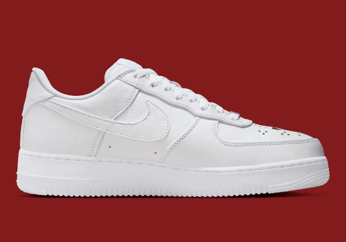 La Nike Air Force 1 Low « Jason Mask » plonge les baskets dans l'horreur d'Halloween
