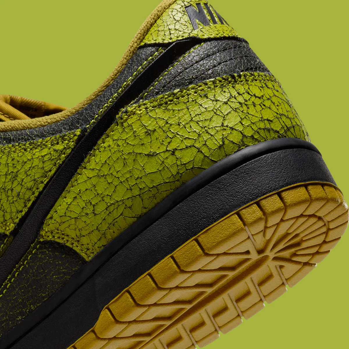 Nike lance les Air Force 1 et Dunk Low sur le thème des têtes de mort pour Halloween 2024