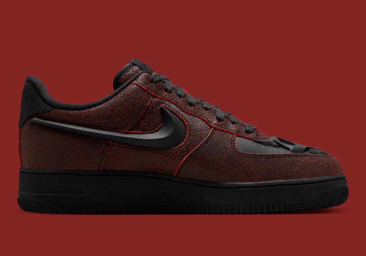 Nike lance les Air Force 1 et Dunk Low sur le thème des têtes de mort pour Halloween 2024
