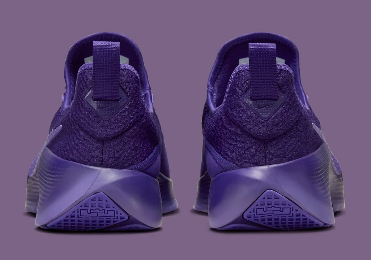 La Nike LeBron TR1 « Purple Rain » rend hommage au costume d'Halloween emblématique de LeBron James