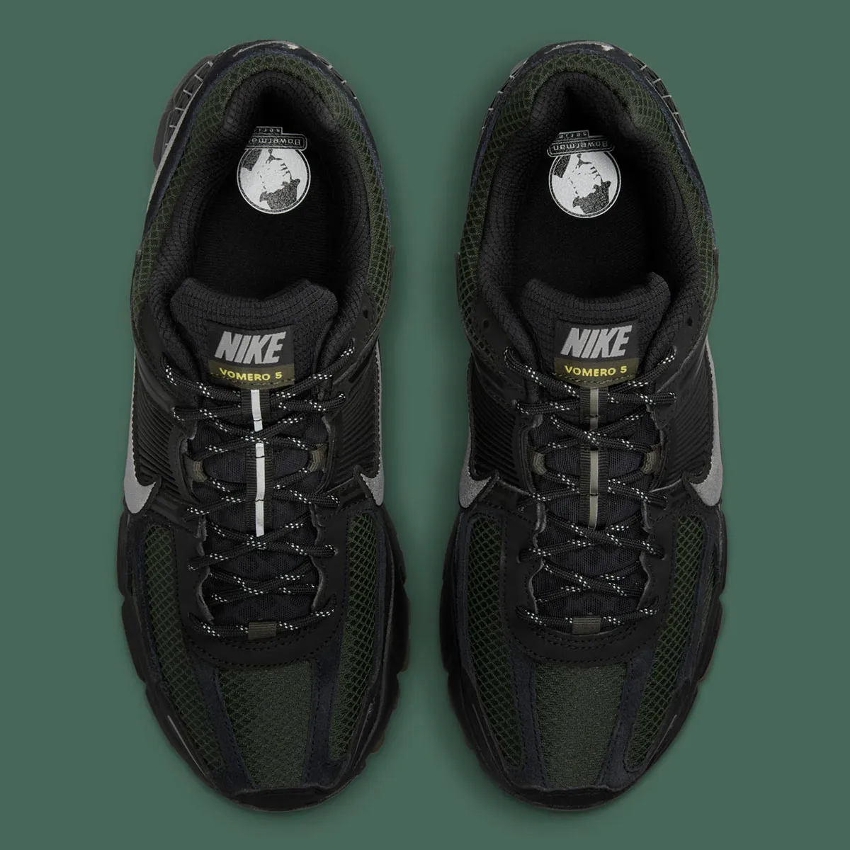 La Nike Zoom Vomero 5 « Black/Sequoia » apporte un style furtif à la course à pied de performance