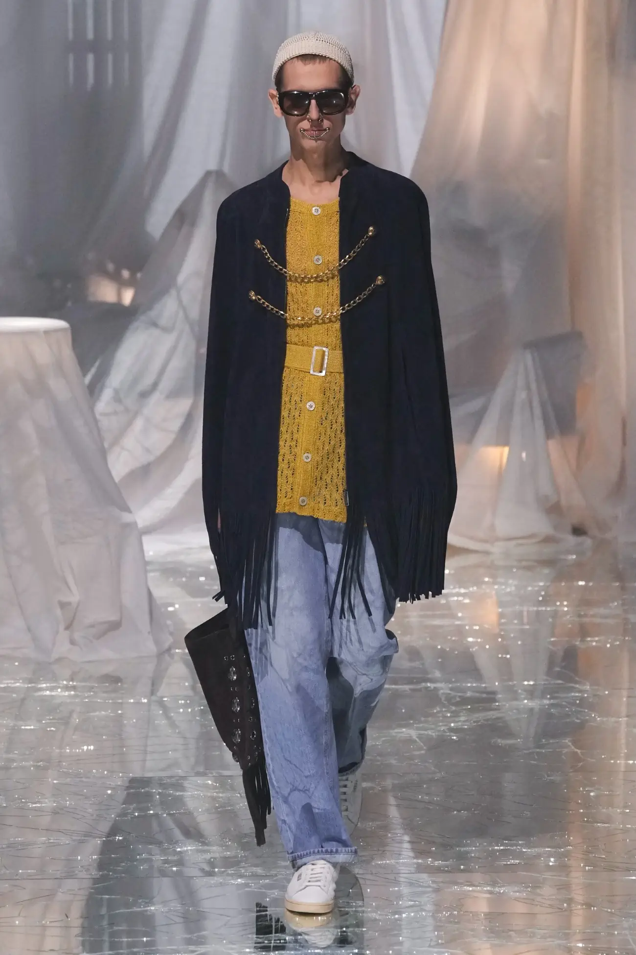 Valentino Printemps 2025 redéfinit le maximalisme