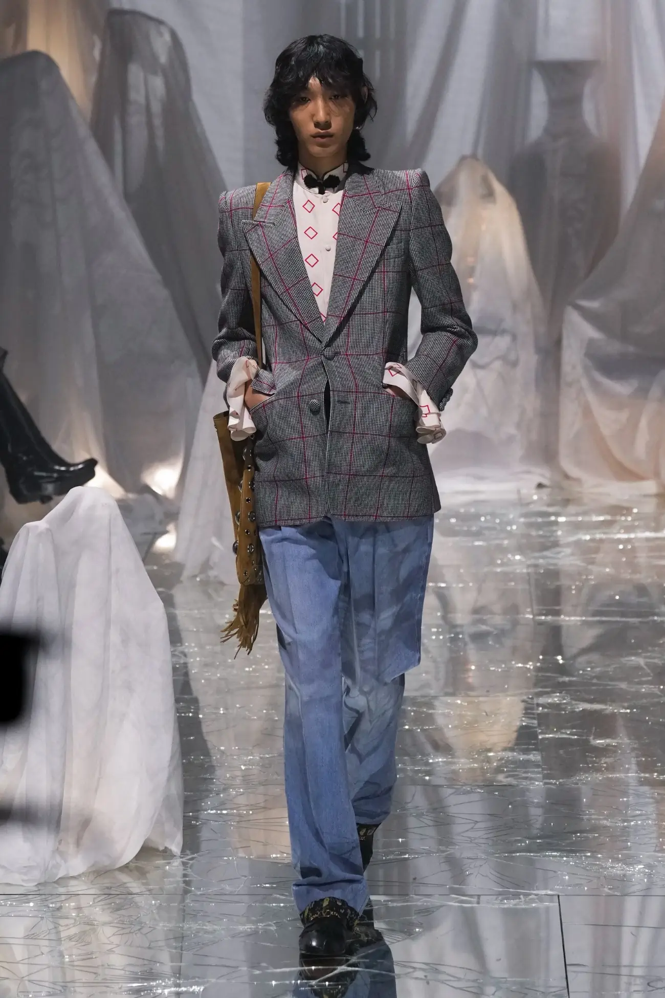 Valentino Printemps 2025 redéfinit le maximalisme