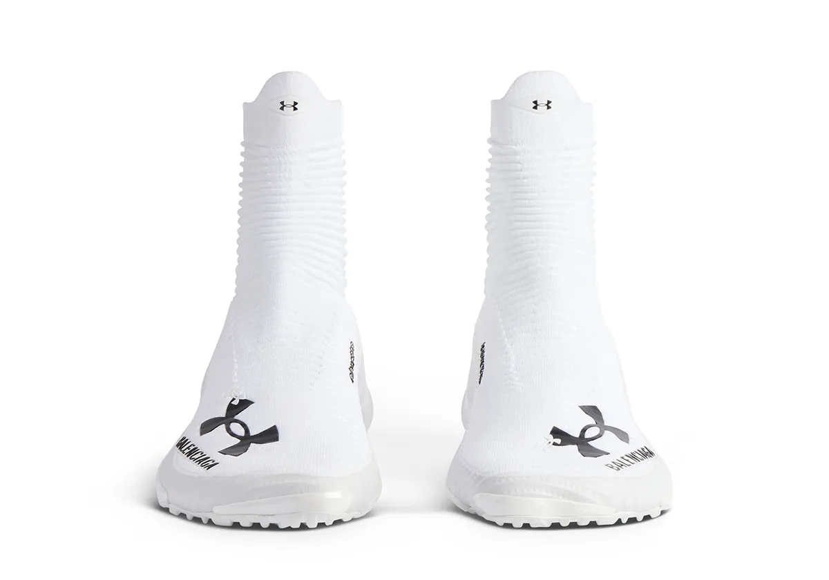 Balenciaga s'associe à Under Armour pour une collection de sneakers