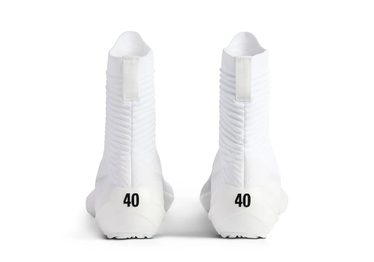 Balenciaga s'associe à Under Armour pour une collection de sneakers