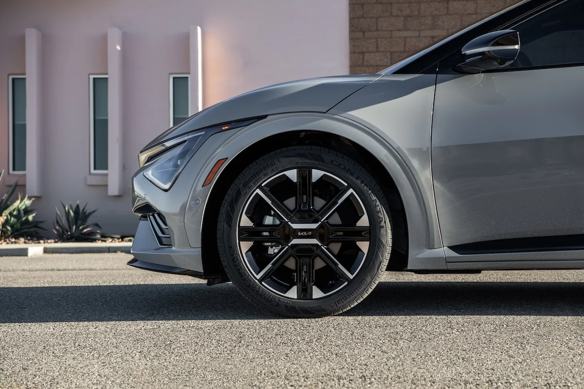 La Kia EV6 2025 : un crossover électrique plus élégant et plus puissant