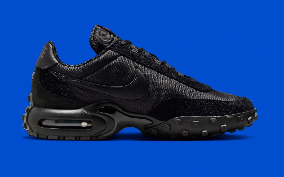 La Nike Air Max Waffle Racer « Triple Black » sortira le 26 novembre