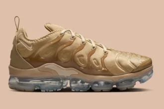 La Nike Air VaporMax Plus « Parachute Beige » apporte un nouvel attrait à l'héritage de la sneaker