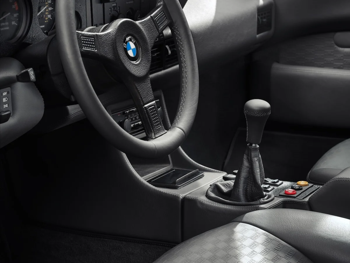 La collaboration exclusive entre Kith et BMW fait ses débuts à Art Basel Miami 2024