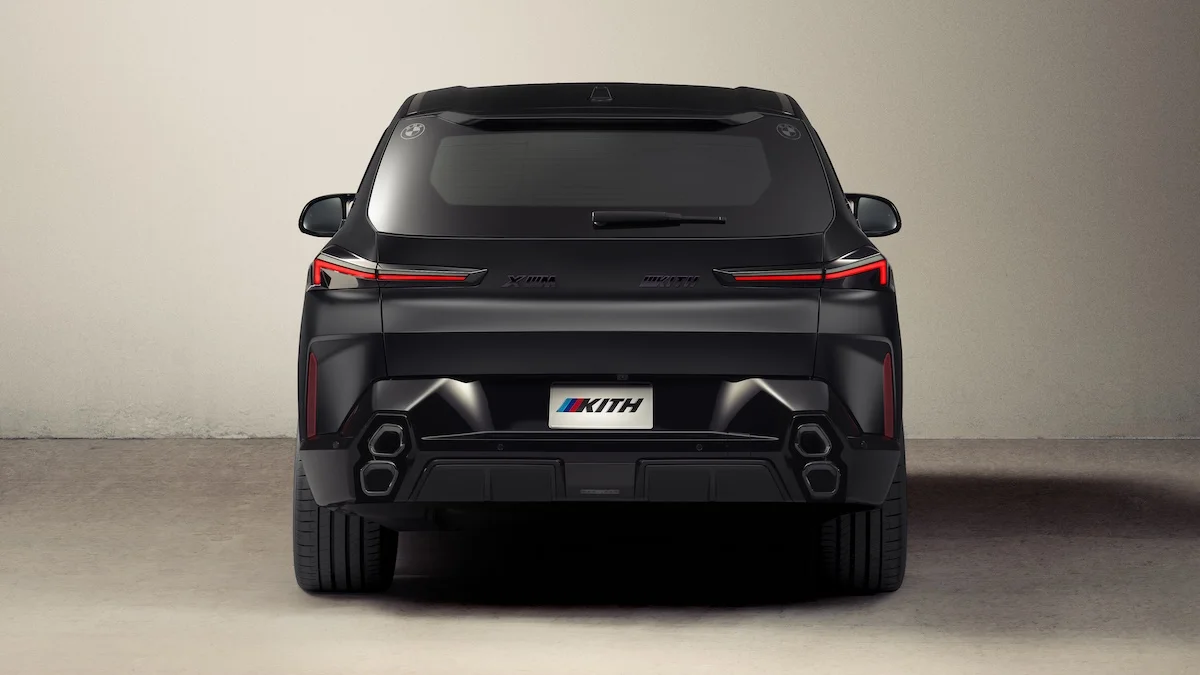 La collaboration exclusive entre Kith et BMW fait ses débuts à Art Basel Miami 2024