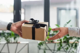 Dois-je offrir un cadeau en retour si quelqu'un m'en offre un ?