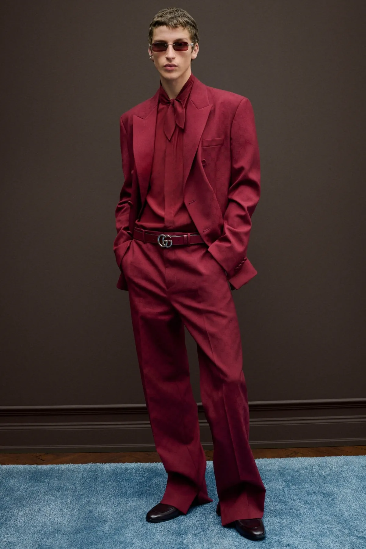 La collection Gucci Pré-Automne 2025 met en valeur la grandeur décontractée et le charme rétro
