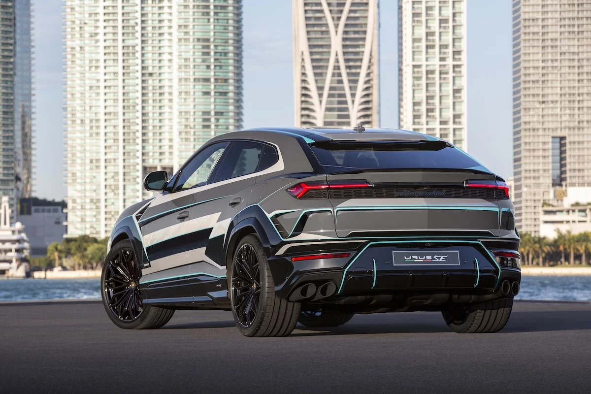 Lamborghini dévoile une superbe Ad Personam Urus SE à Art Basel Miami Beach 2024