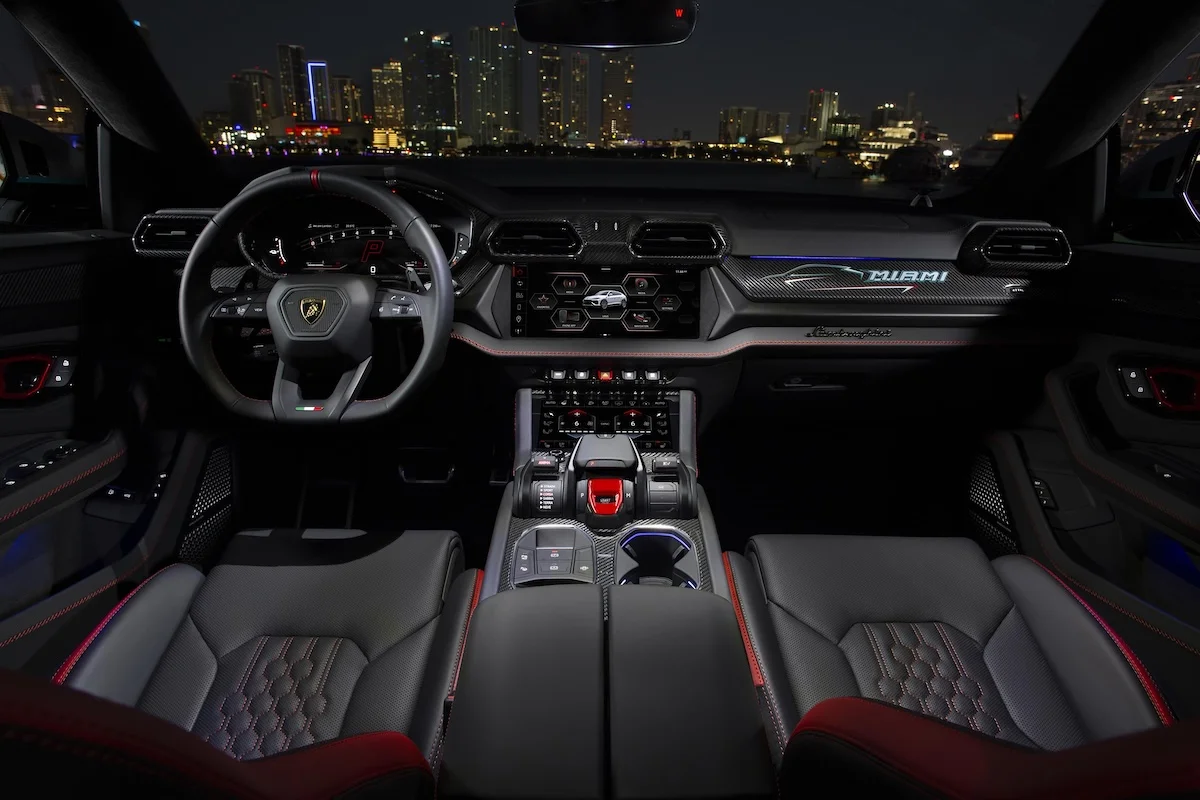 Lamborghini dévoile une superbe Ad Personam Urus SE à Art Basel Miami Beach 2024