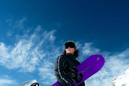Lamborghini s'est associé à CAPiTA et Union Binding Company pour produire un snowboard en édition limitée