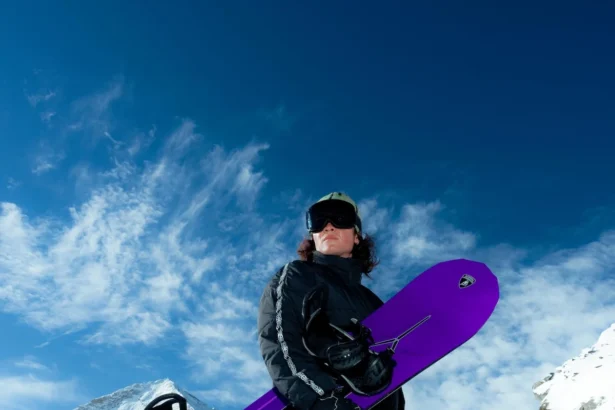 Lamborghini s'est associé à CAPiTA et Union Binding Company pour produire un snowboard en édition limitée