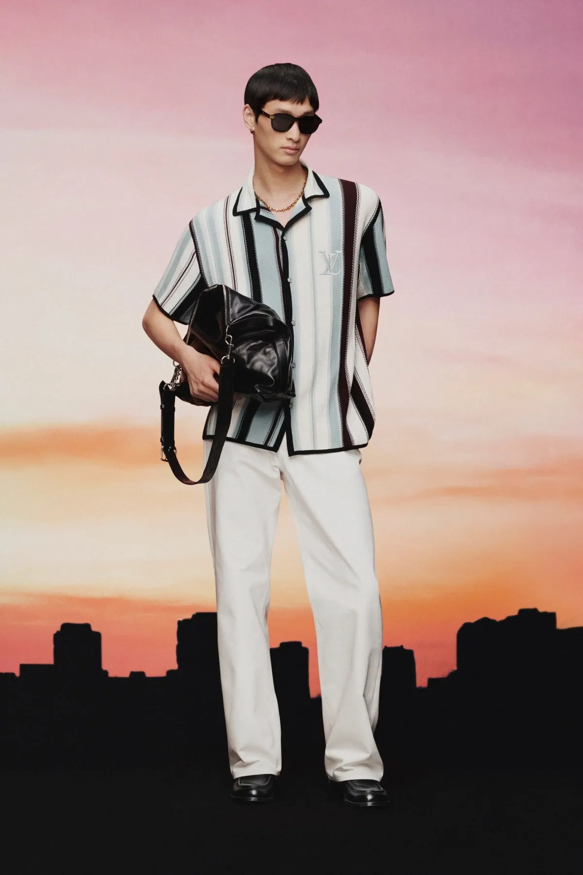 La collection Louis Vuitton Pré-Automne 2025 dévoile le rêve d'un dandy à Miami
