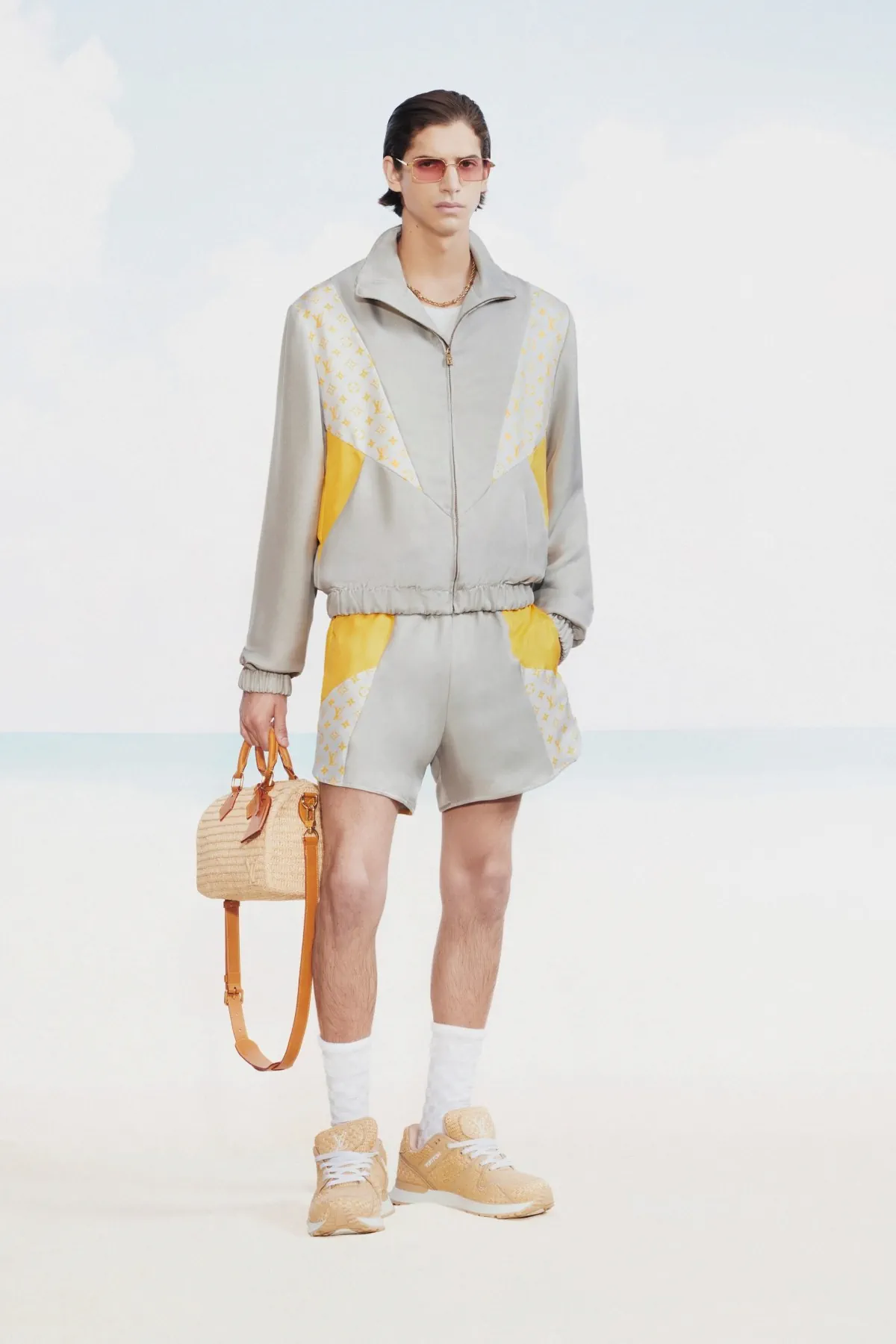 La collection Louis Vuitton Pré-Automne 2025 dévoile le rêve d'un dandy à Miami